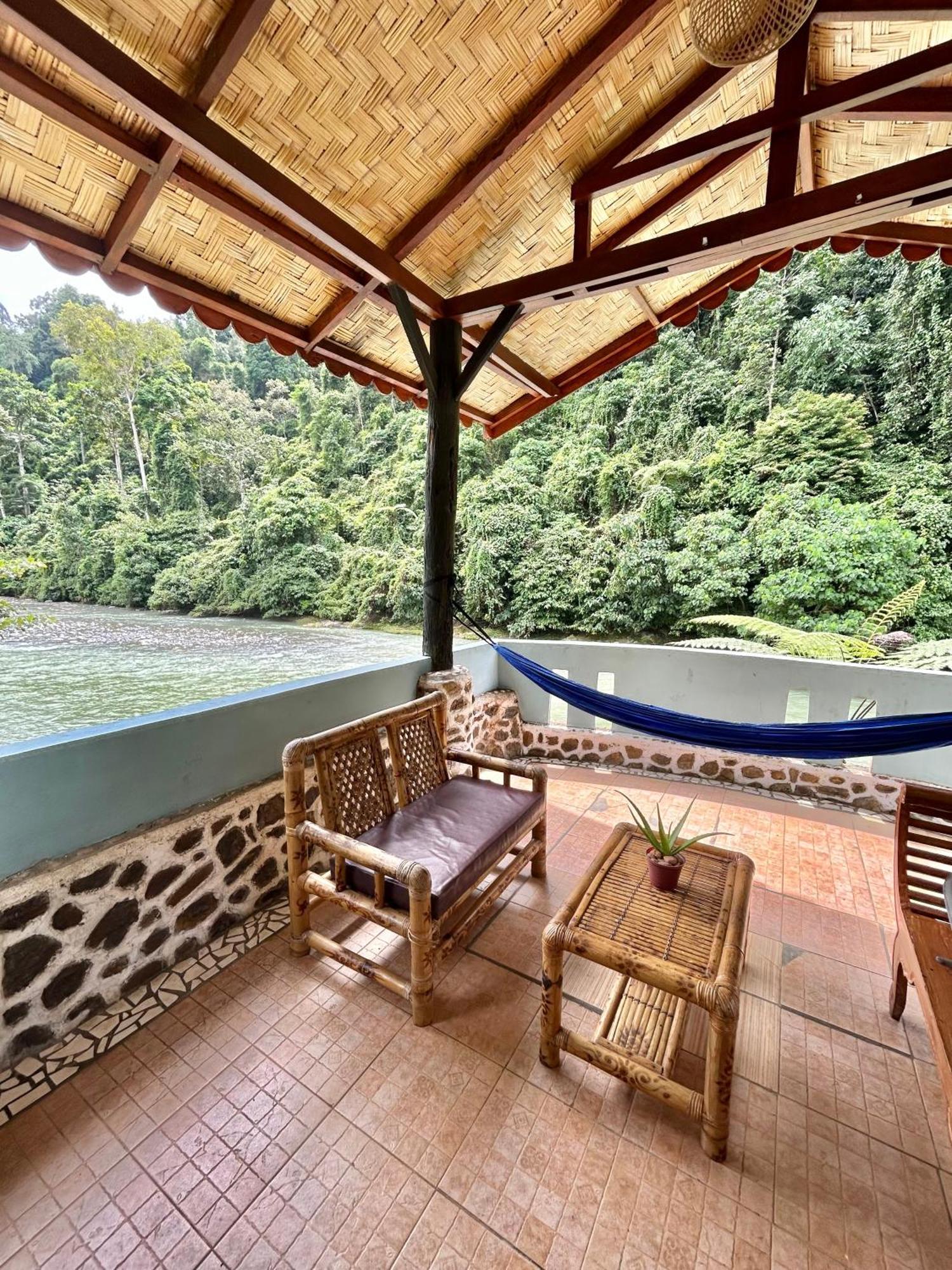 Aussie Inn Bukit Lawang Exterior foto